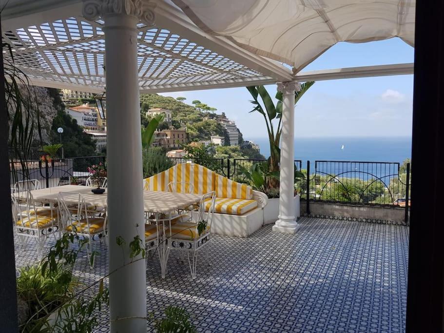 Appartement La Casa Di Giorgina à Sorrente Extérieur photo