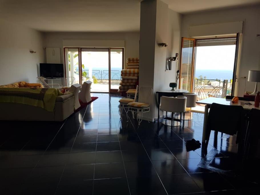 Appartement La Casa Di Giorgina à Sorrente Extérieur photo
