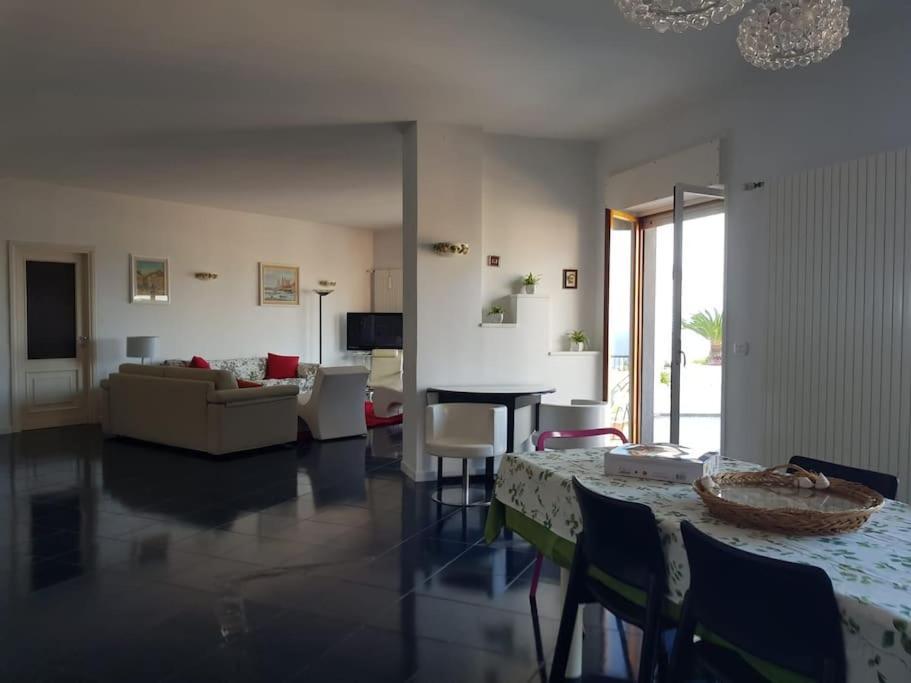 Appartement La Casa Di Giorgina à Sorrente Extérieur photo